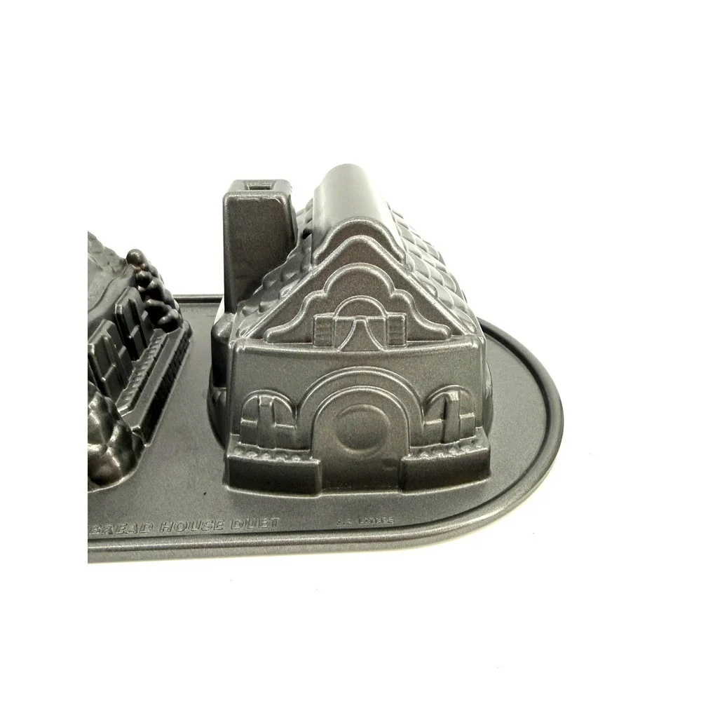 Nordic Ware 3D Gingerbread House Duet Cake Pan Christmas 5 Cup Cast Aluminum USA
